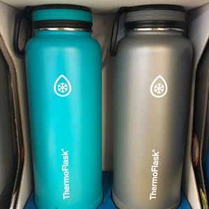 One 40 oz Thermoflask Insulated Water bottle w cap